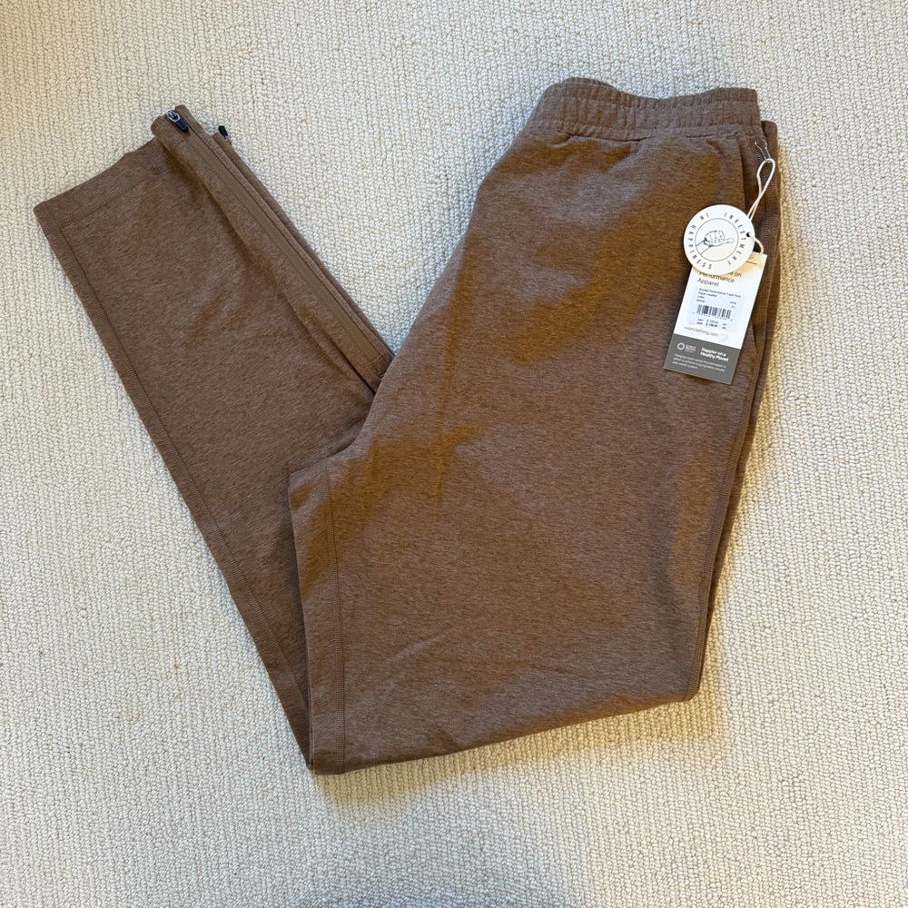 Vuori Men’s Sunday Performance Track Pant - XL